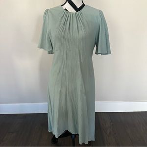 Calvin Klein || gauze empire waist short sleeve midi dress in jadeite green